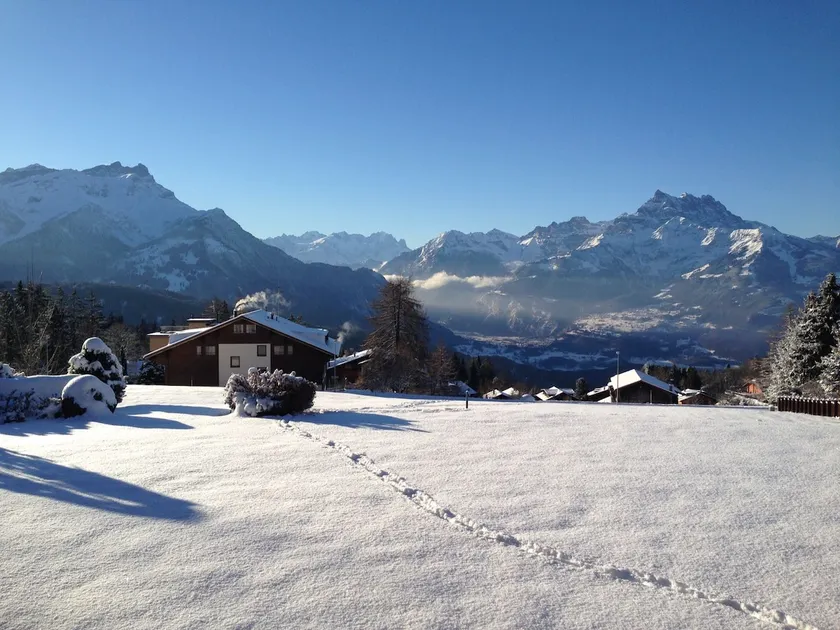 Luxury chalet in Villars-sur-Ollon, Switzerland - Image 1