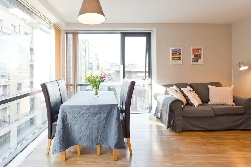 Modern & Central Apartment - Image 1