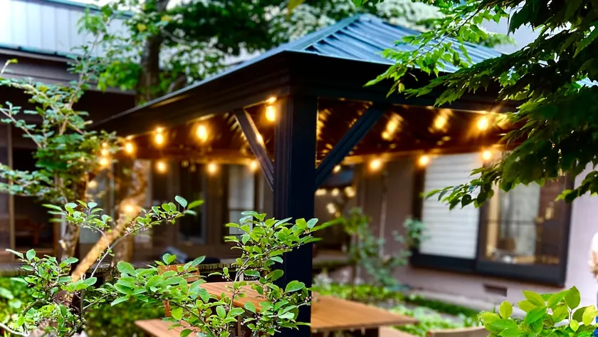 Entire house for rent that can accommodate large groups for BBQ - Image 1