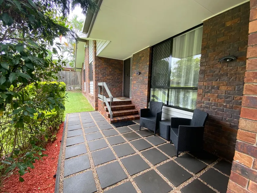 Fully Air Conditioned Newly Renovated Large home! - Image 1