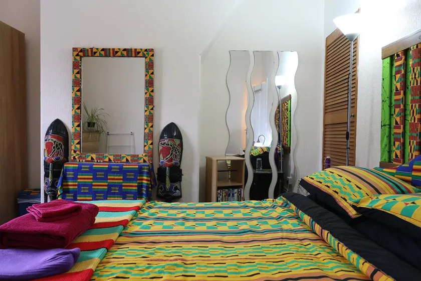Guest is God in 2 bed house nr Bradford Uni - Image 1