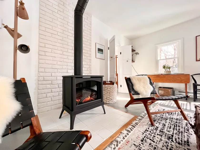 Creekside Cottage | The Fitz House Red Hook NY - Image 1