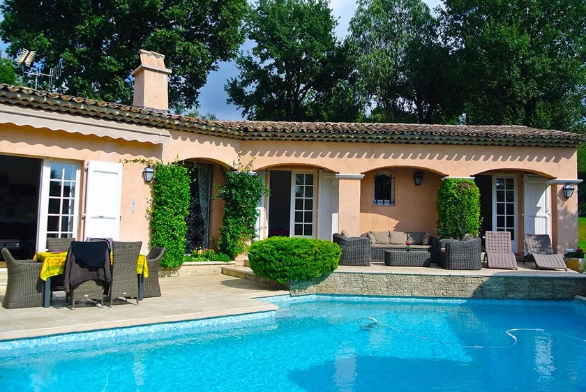 Villa 800m from golf Opio - Image 1