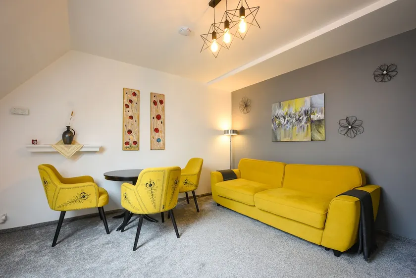 Moldavia Apartment - Image 1