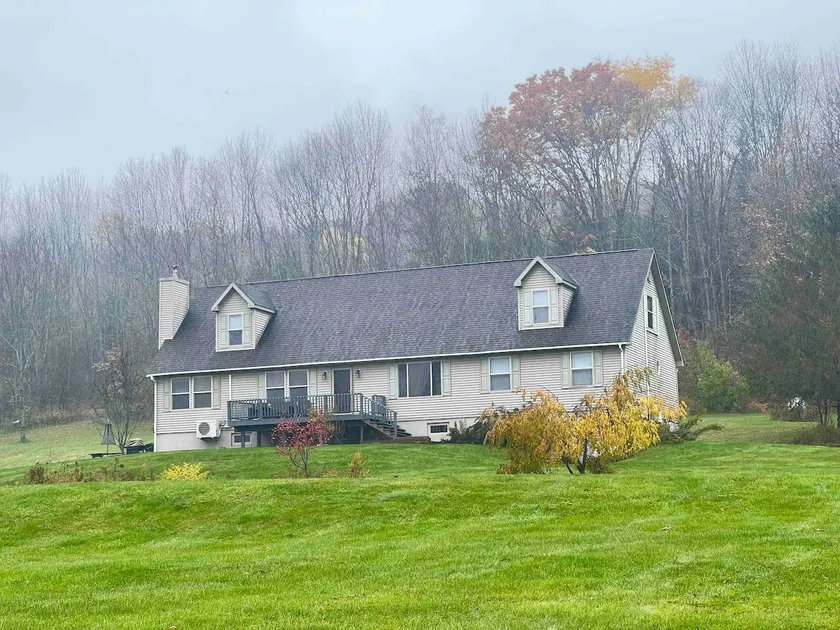Peaceful Mountain view 5 bedrooms lake front! - Image 1