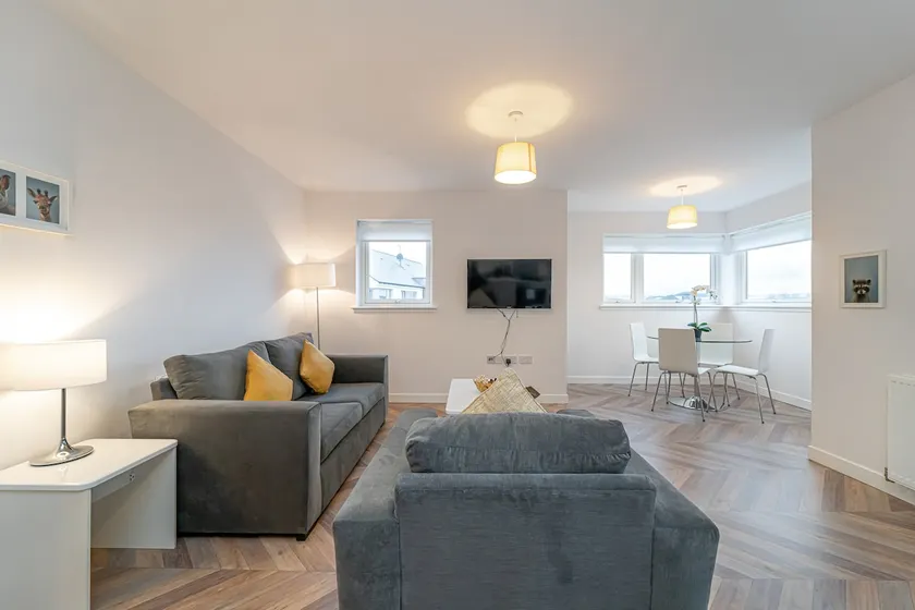 7 Royal View Apartments - Image 1