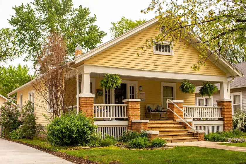 Lynn St Bungalow - Image 1