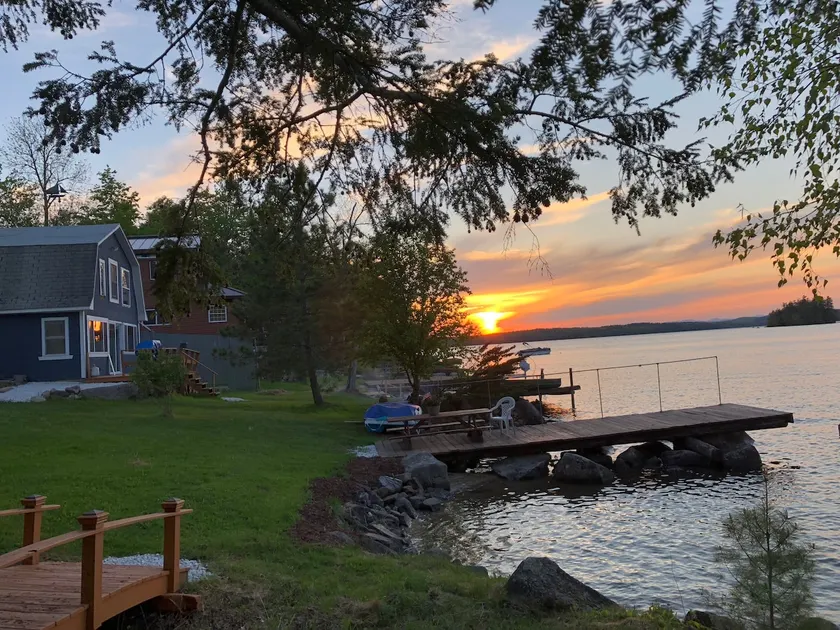 Lake-House on water, East Lake, Near Waterville - Image 1