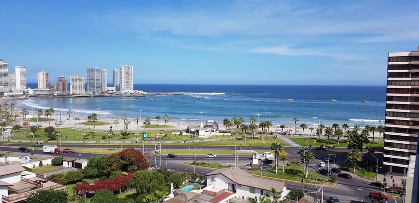 In front of Playa Cavancha, Marina Golf Building - Image 1