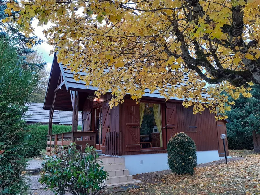 The Lake Cottage - Image 1