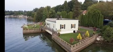 Anchor Down Inn - Image 1