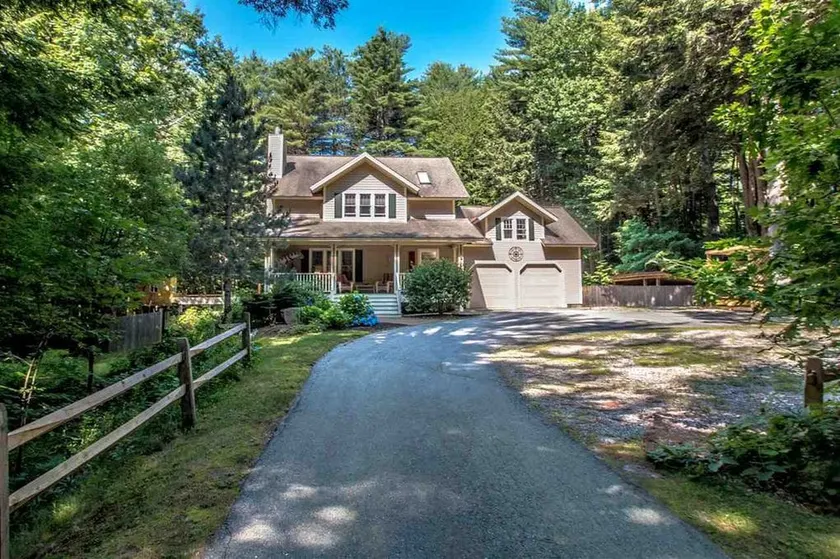 Best backyard in N Conway w/ hot tub, game room... - Image 1