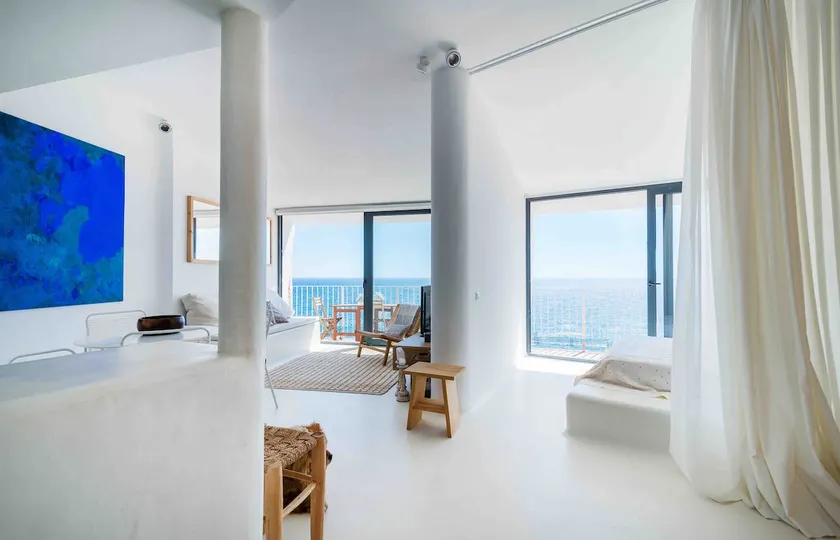 Spectacular ocean views design apartment - Image 1
