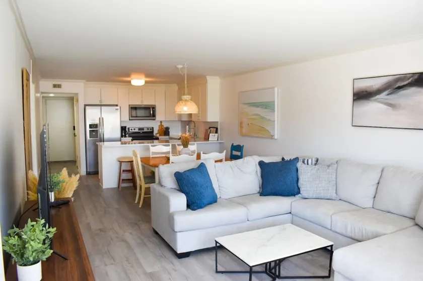Majestic Beach Retreat - Image 1
