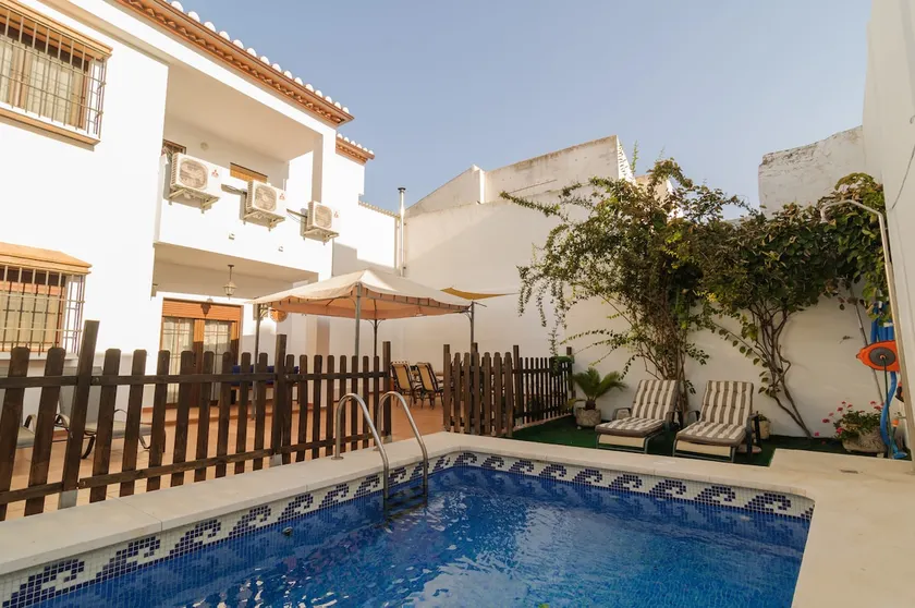 Le new village - Image 1