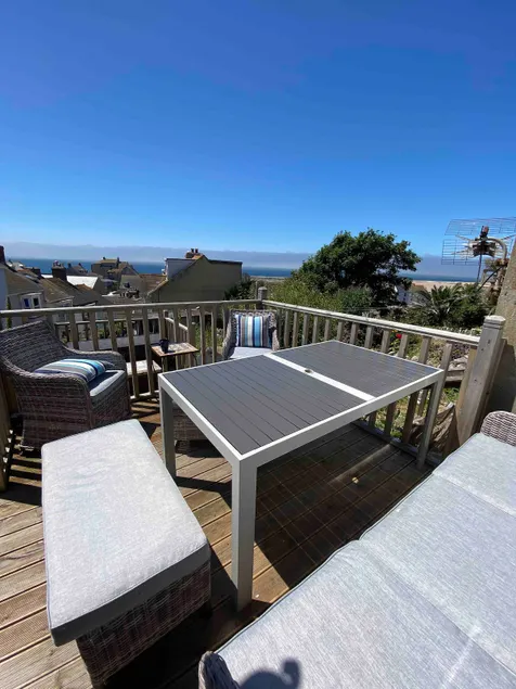 Beach Views Cottage, Portland - Stunning & Cosy - Image 1