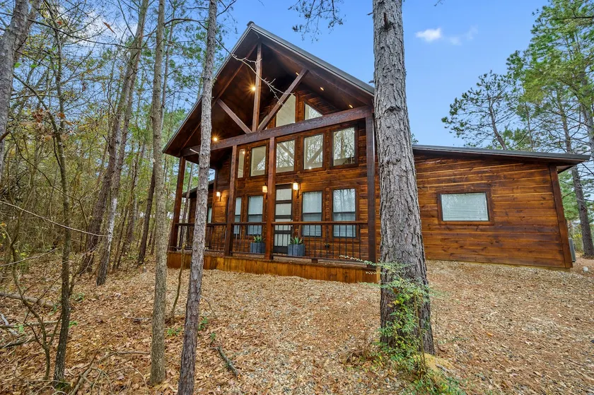 The Modern Luxurious Mystic Love Cabin - Image 1