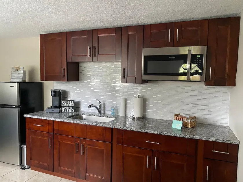 Cozy Tampa Home 3BR/2BA. - Image 1