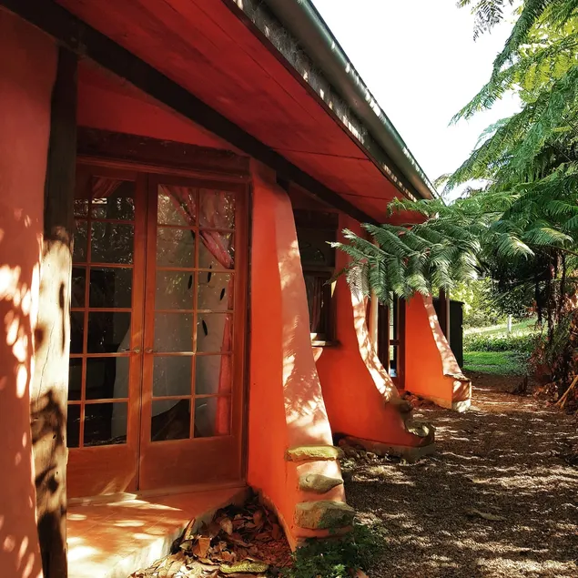 Cobhearthome - Award Winning Eco Home - Maleny - Image 1