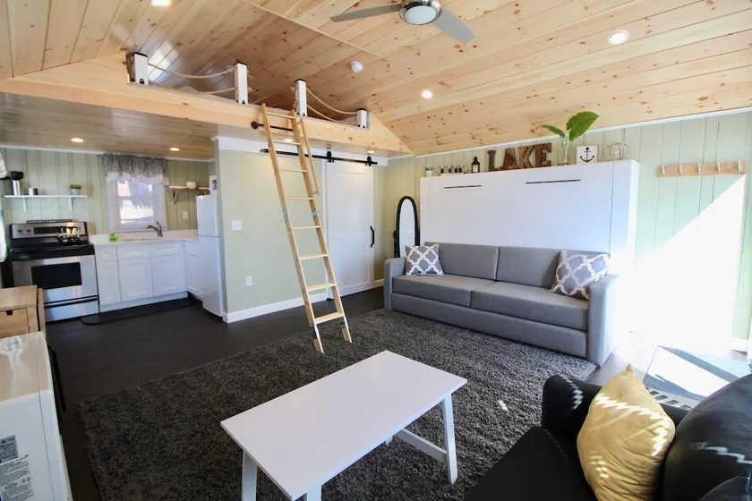 Completely updated detached cottage/Paugus Bay! - Image 1