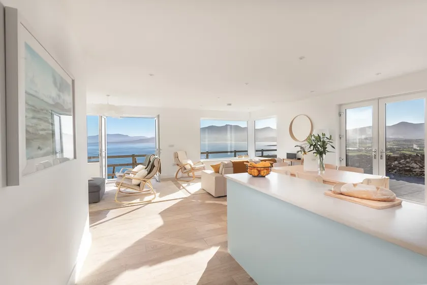 NEW - BRANDON HOUSE - VIEWS OF THE BAY - Image 1