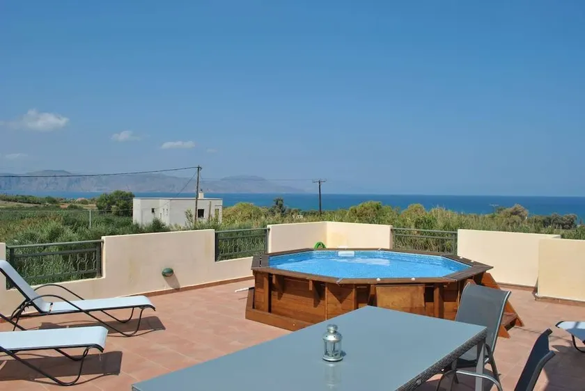 Olive Tree Farm 200m from the beach - Image 1
