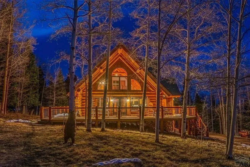 A Creek Runs Through It Luxury Log Home WOW VIEWS! - Image 1