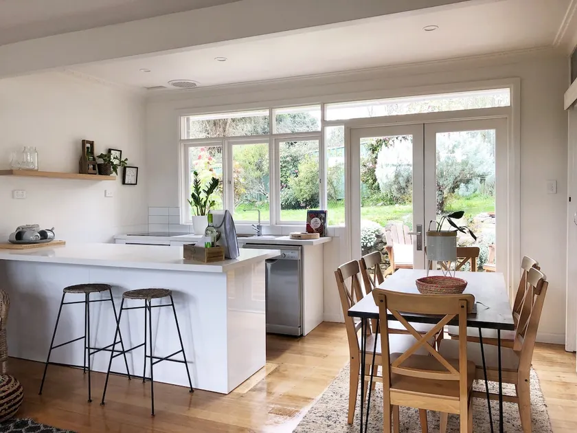 ”Morrie” mid century cottage Daylesford - Image 1