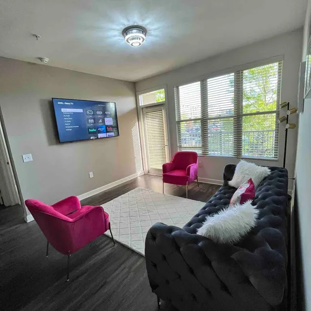 Super Cozy, Comfortable, Peaceful 1 Bed, 1 Bath. - Image 1