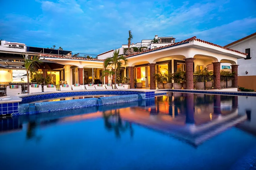 CASA THEODORE - Image 1