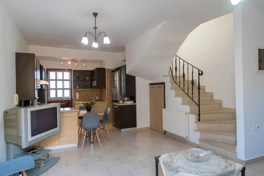 Cosy House - Image 1