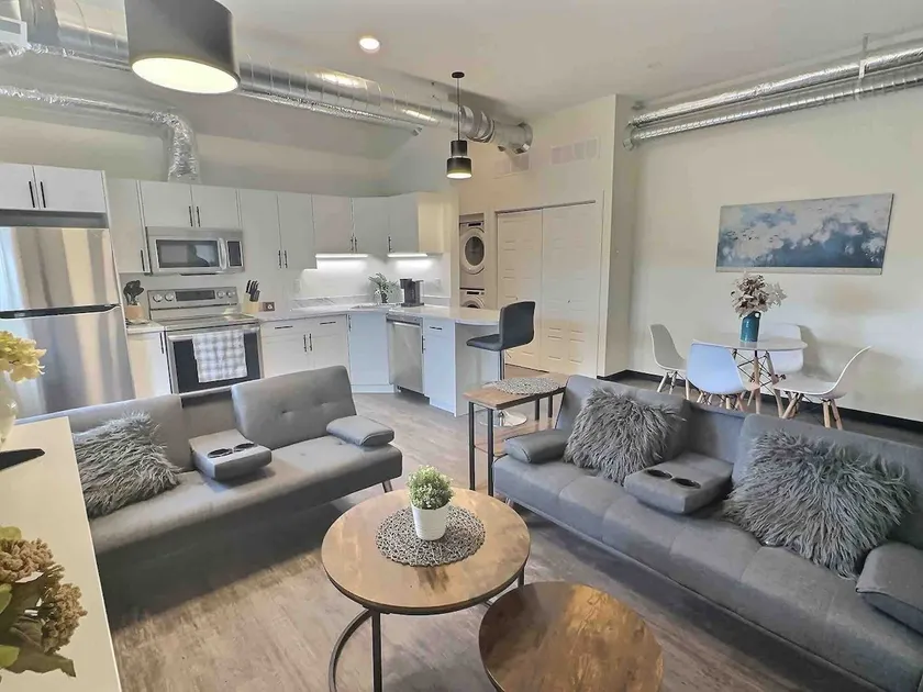 Brooklynn Suite Pet Friendly - Image 1