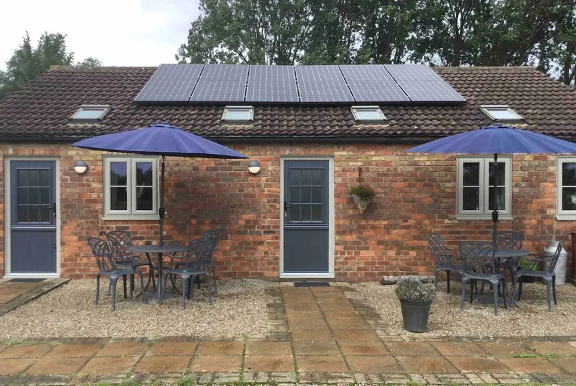 Mowbray Stable Cottages - Image 1