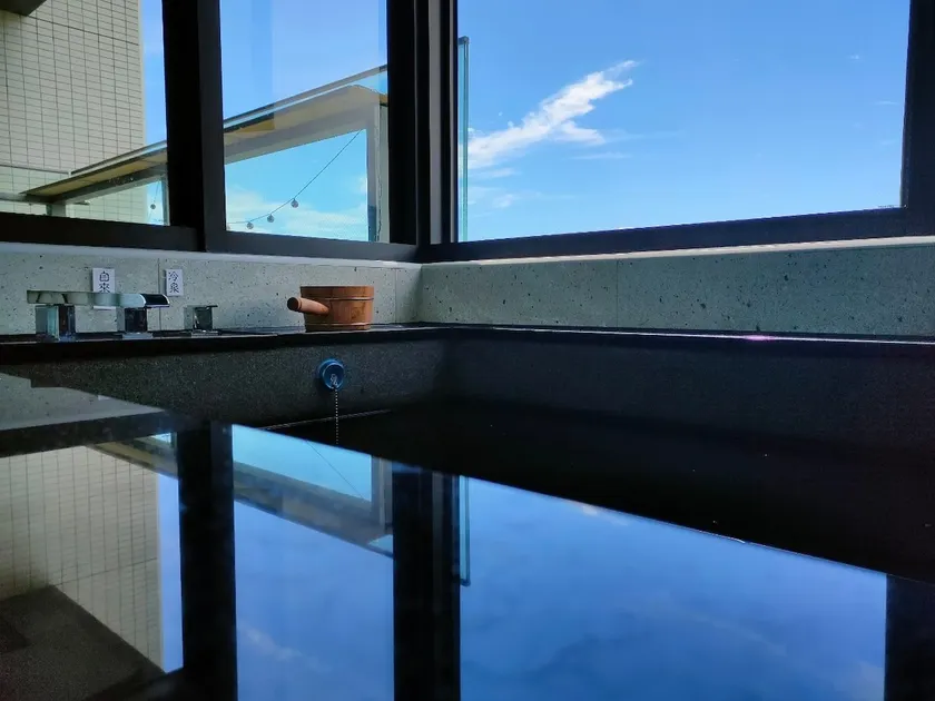 Tou Cheng Xun Tang Cottage (4 people, extra beds for 6 people) # Dedicated parking space # Infinity pool on the top floor # Netflix YouTube - Image 1