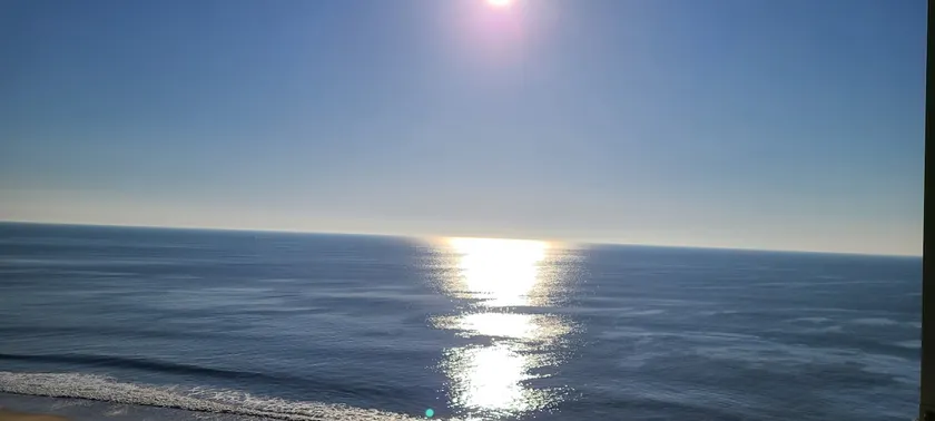 Pristine, Stylish 2 Bedroom Oceanfront Condo with an Outdoor Pool and Free WiFi in Great Midtown Location! - Image 1