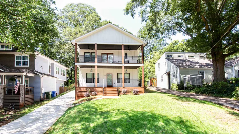 Stylish & Modern New Home Downtown Atlanta - Image 1