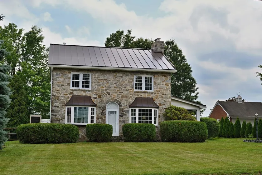 Stone House on Main - Image 1