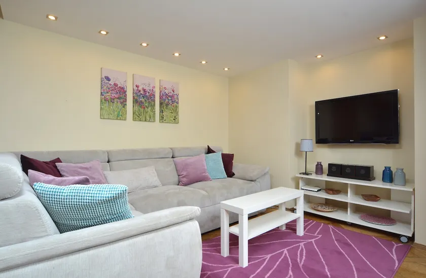 Central apartment suite, city centr - Image 1