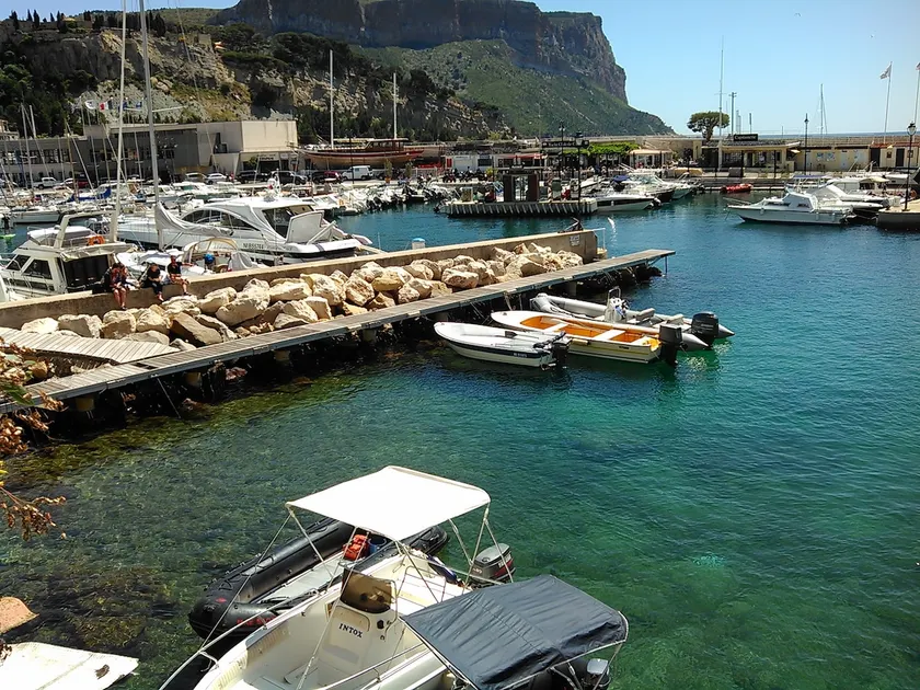 Panorama unique plus belle vue de Cassis - Image 1