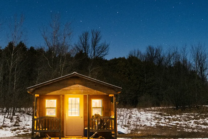 Waterside Nature Cabin - Private & Comfortable - Image 1