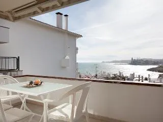 Beautiful apartment in front of the sea - Image 1