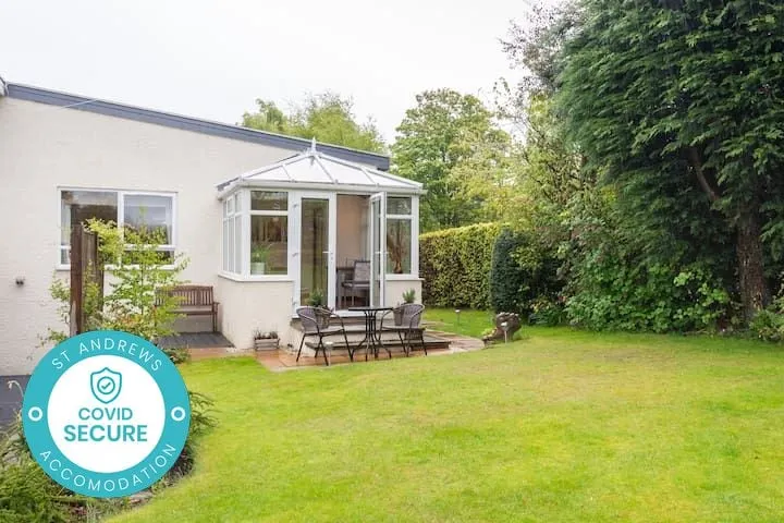 Delightful Annexe Apartment in St Andrews - Free Parking - Image 1