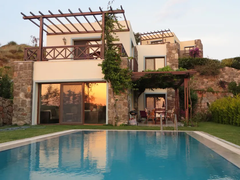 DELUXE VILLA/PRIVATE SWIMMING POOL - Image 1