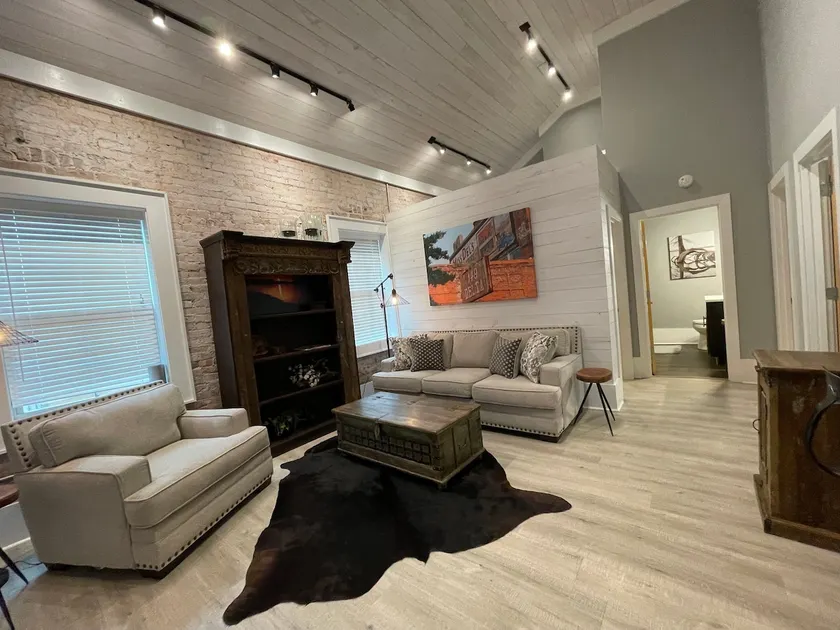 Delta Sunset Lofts - Historic 1910 Synagogue Apt A - Image 1
