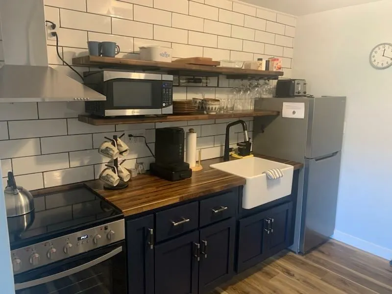 Modern Main St Studio | Close to Shuttle & Dining! - Image 1