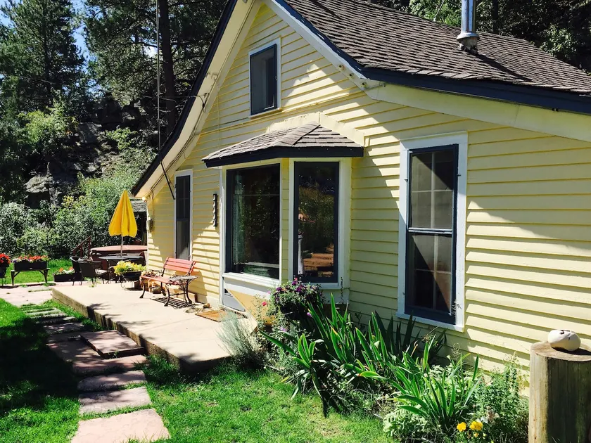 Charming Miner's Cabin - Image 1