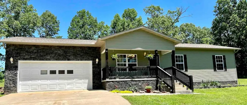 The Ridgeway House - Image 1