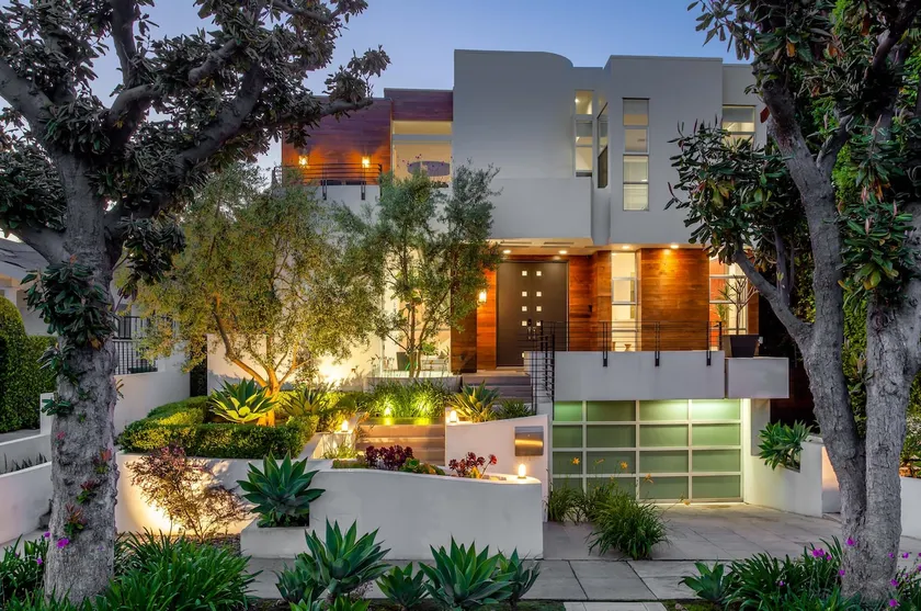 Luxurious Architectural Villa Prime West Hollywood - Image 1