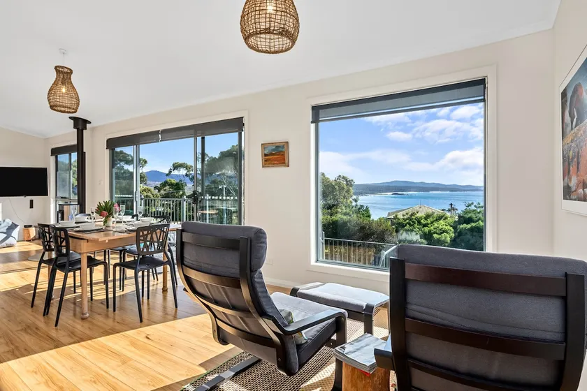 GRANITE BEACH HOUSE @ Bay of Fires - Image 1