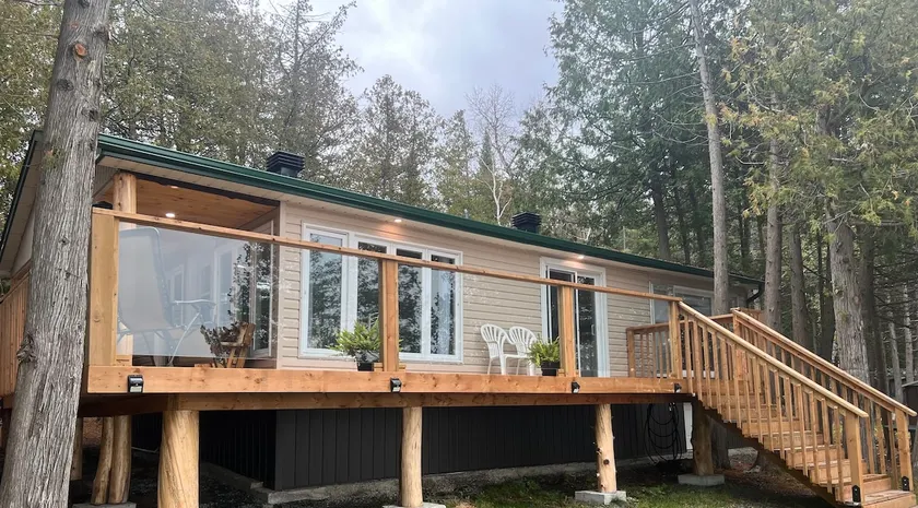 Cottage on Beautiful lake Temiskaming - Image 1